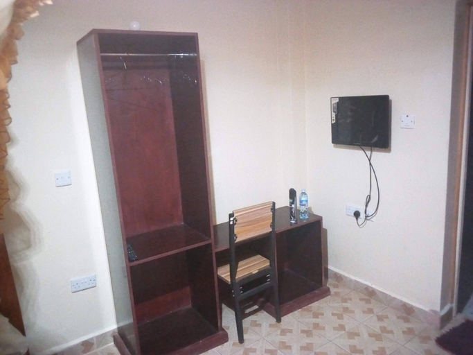Others 5, King Wise Guest House, Yatta