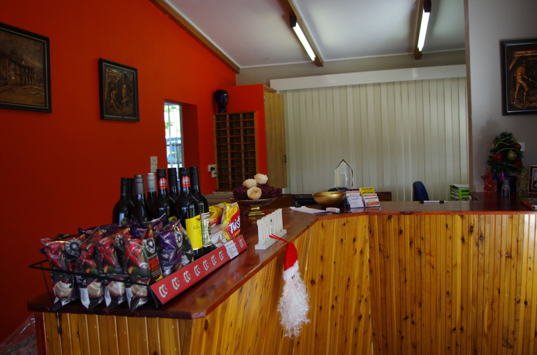 Food & Drinks 5, Copper City Motel, Cobar