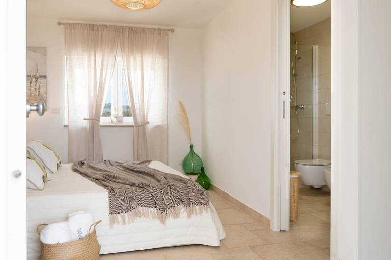 Bedroom 2, Suite Martino Seaview, Bari