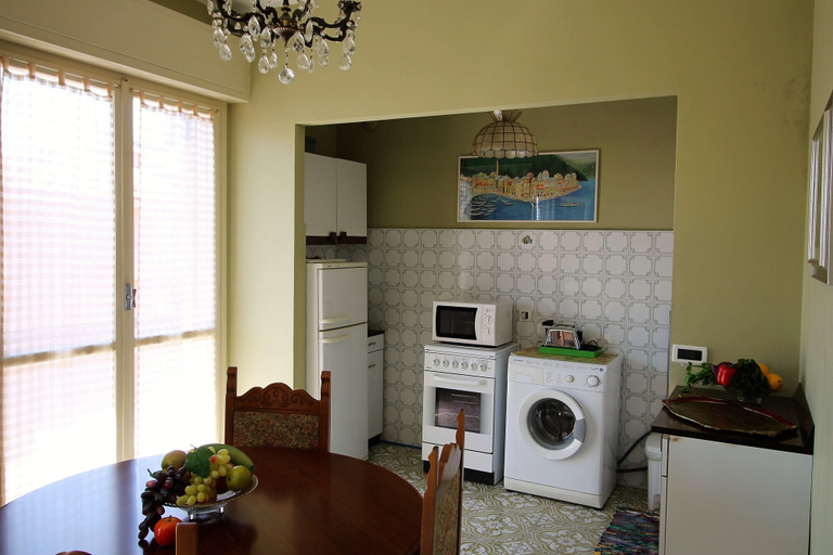 Others 4, House Adelin, Savona
