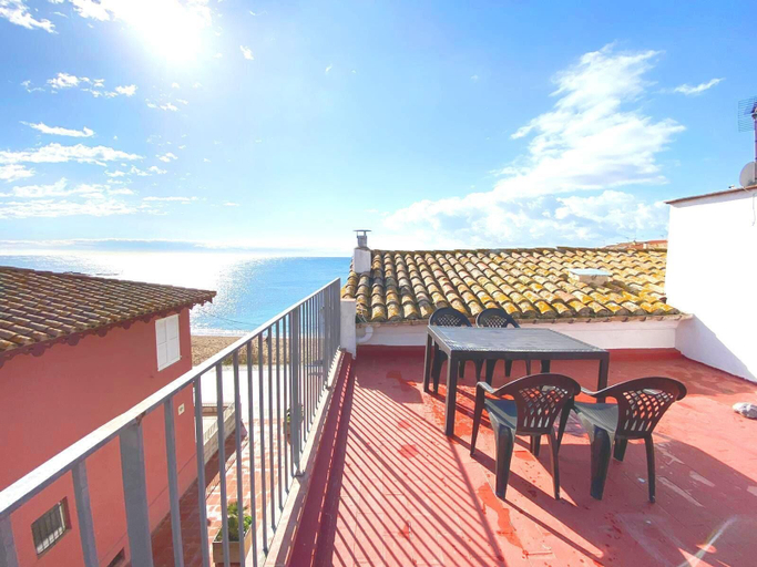 Others 4, Bh-3 Calella DE Palafrugell 4-6 Pax, Girona