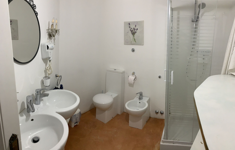 Bathroom 5, Villa Mase, Ravenna