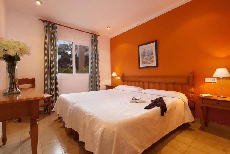 Bedroom 2, Apartment - 2 Bedrooms with Pool and WiFi - 103219, Baleares