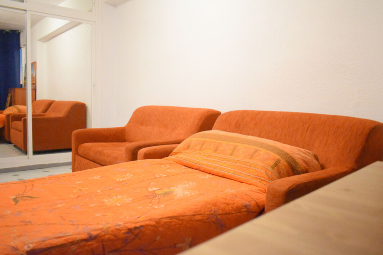 Others 5, Apartment Low Cost Piscis 11, Málaga