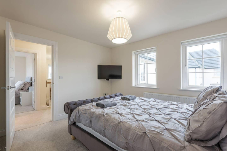 Bedroom 2, Stylish & Modern 3 Bedroom Home, North Down and Ards