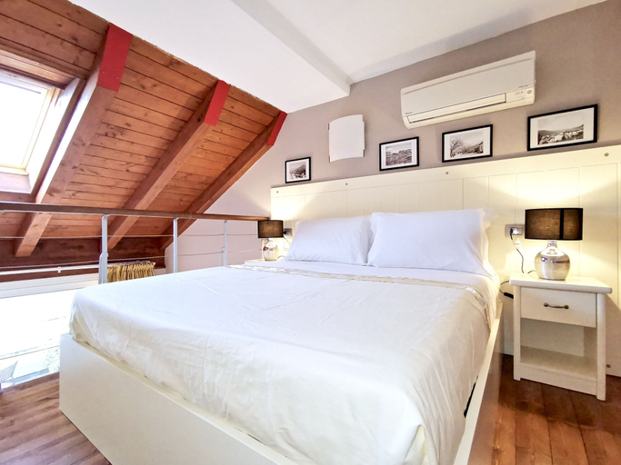 Bedroom 2, Luxury Cottage by Design Studio, Lecco