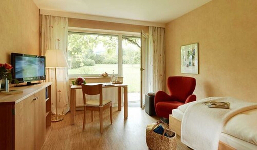 Bedroom 3, Hotel Menschels Vitalresort, Bad Kreuznach