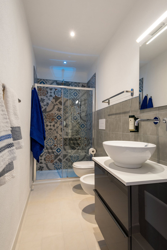 Bathroom 5, Altré Guest House, Olbia-Tempio