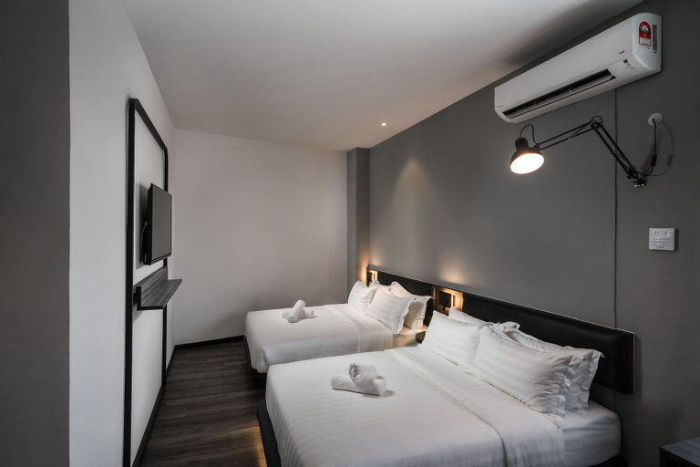 Bedroom 2, Modern Hotel Georgetown, Penang Island
