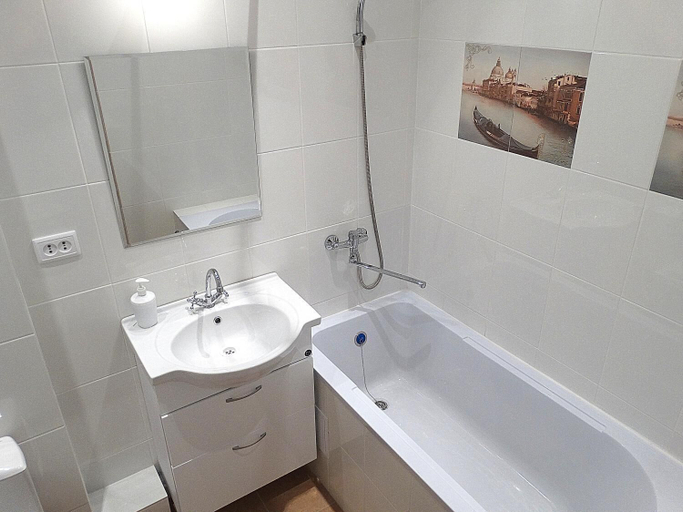 Bathroom 3, Inndays on Pr. Lenina 130, Tula