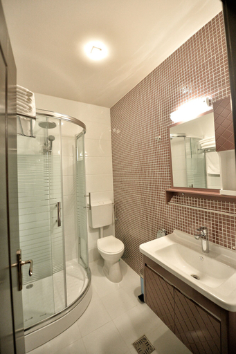 Bathroom 4, Hotel Nevada, Constanta