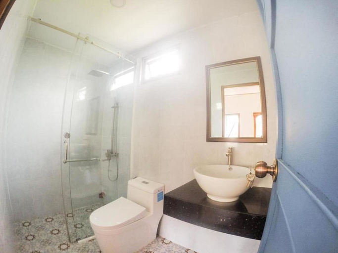 Bathroom, COTTAGES Resort - Ong Lang Beach, Phú Quốc