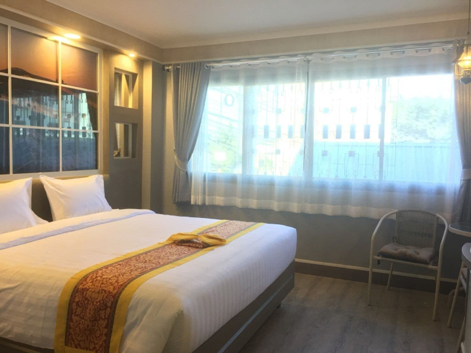Bedroom 2, Grand Visanu Hotel, Muang Nakhon Sawan