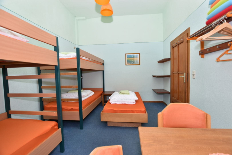Bedroom 3, Herberge Orange - Hostel, Meißen