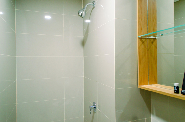 Bathroom 3, Cozy And Nice Studio At Apartment B Residence, South Tangerang