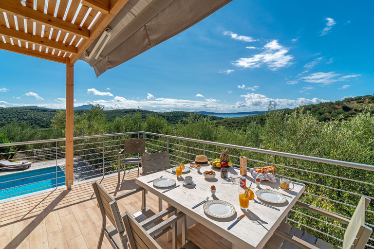 Others 5, Kosyforema Villas, Peloponnese