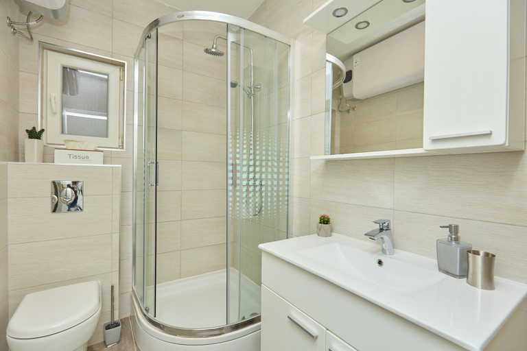 Bathroom 3, Apartments Muminovic, Dubrovnik