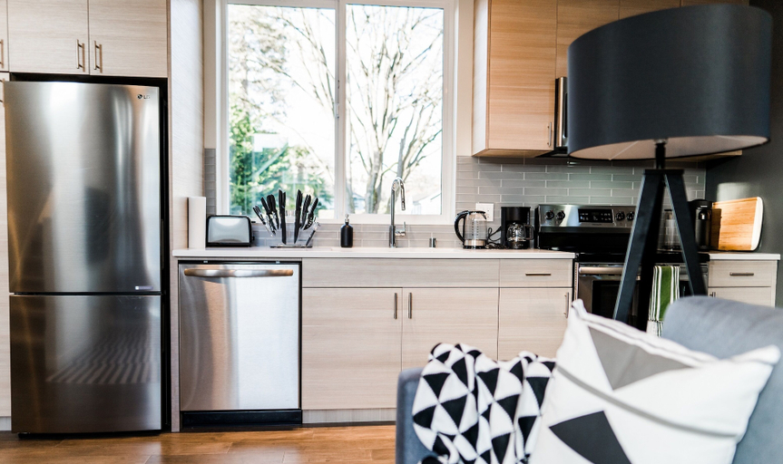 Others 5, Sky Mark Lux 2 - Seattle's Best Modern 3BD HomeTel, Seattle
