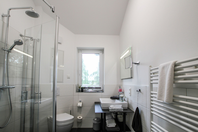 Bathroom 3, Appartments an der Golfanlage, Rostock