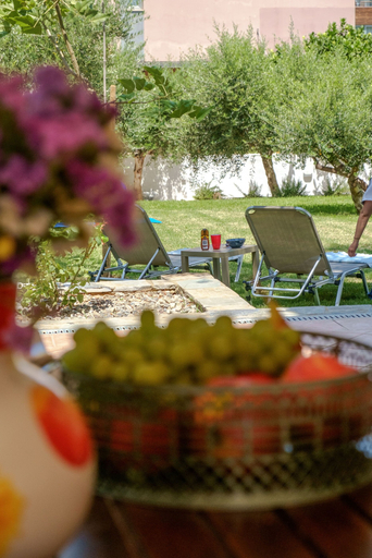 Food & Drinks 4, Newly renovated Garden Flat, Crete