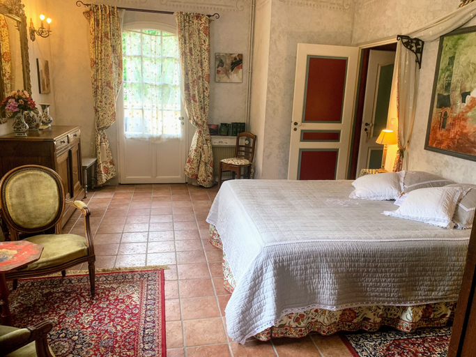 Bedroom 2, Domaine de la Chartreuse Dautré, Dordogne