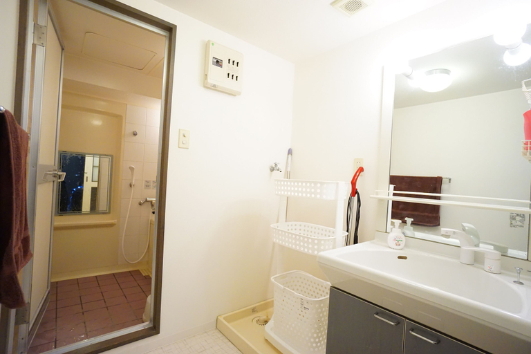 Bathroom 2, Terry's Apartment Shinsaibashi East I G05B, Osaka