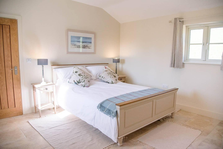 Bedroom 2, Hill Stables, Ufford, Suffolk
