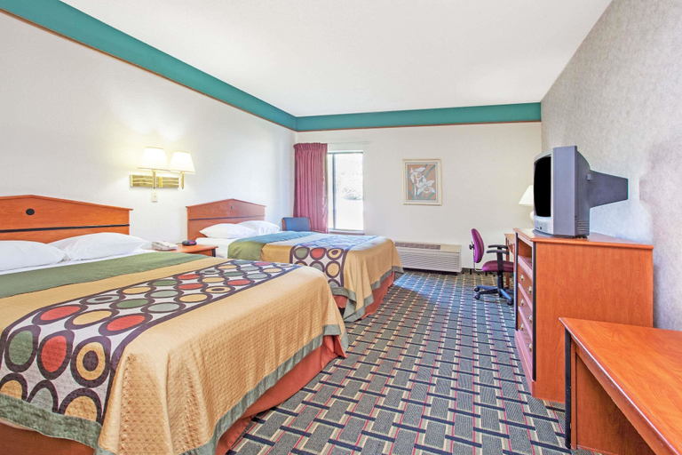 Bedroom 3, Super 8 by Wyndham Atchison, Atchison