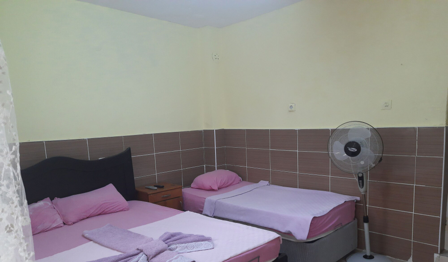 Bedroom 5, Batu Pansiyon, Akköy