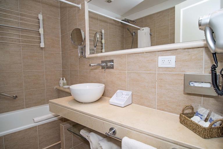 Bathroom 3, Carilo Soleil Apart Hotel, Pinamar