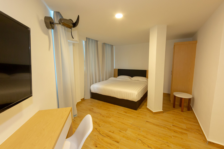 Bedroom 28