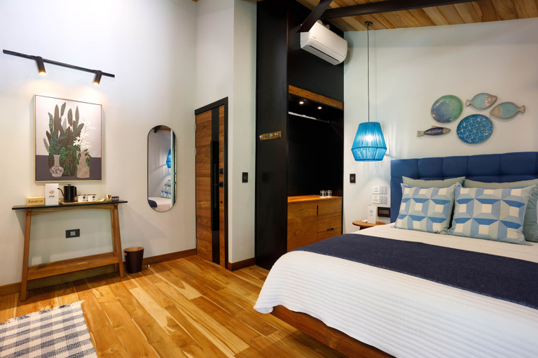 Bedroom 4, awā Beachfront Hotel, Talamanca