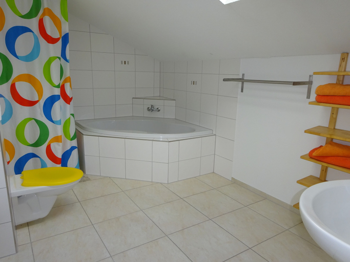 Bathroom 3, Rehalp, Bischofszell