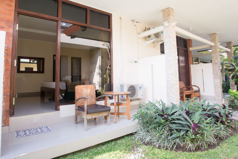 Exterior & Views 2, Blanjong Homestay by ecommerceloka, Denpasar