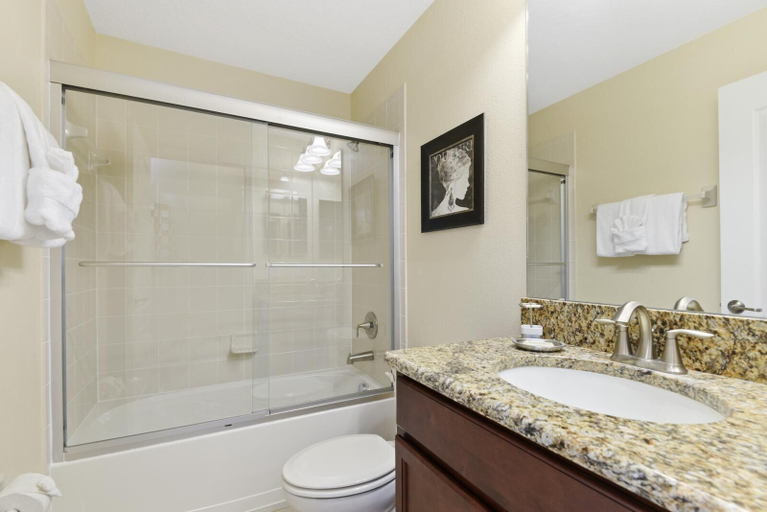 Bathroom 4, 6 bedrooms home - Champions Gate, Osceola