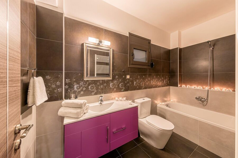 Bathroom 2, Sunflower villa, Crete