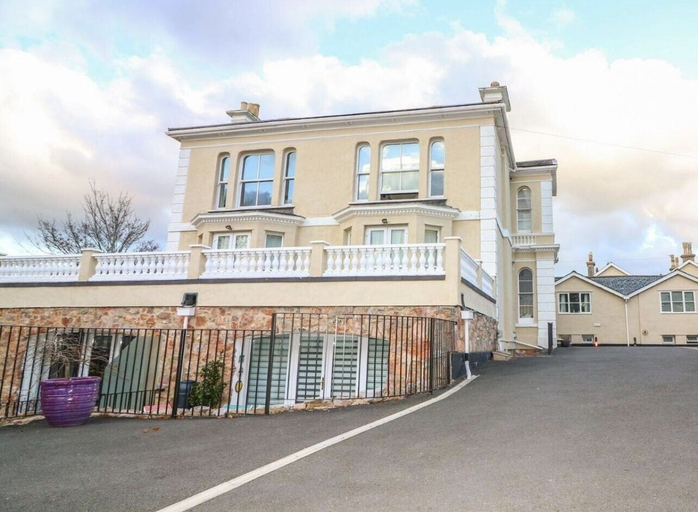 Exterior & Views 2, Newcourt Heights Sleeps 4 With Balcony, Torbay