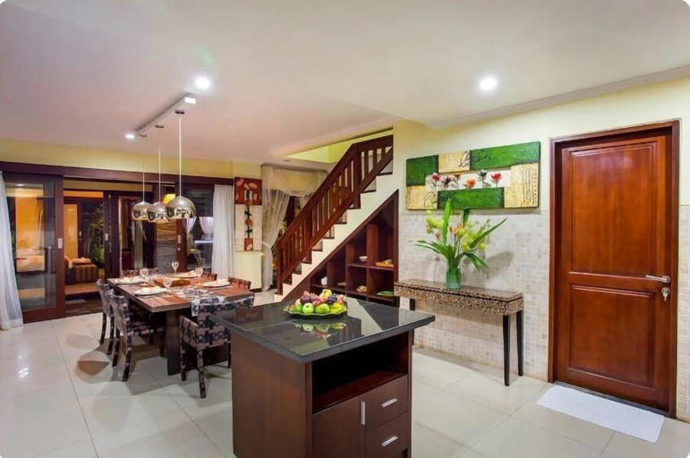 Food & Drinks, Samudra · Luxury 9-BR Private Pool Villa Umalas Bali, Badung