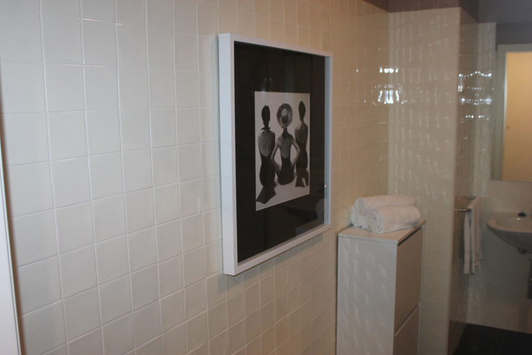 Bathroom 4, Casa das Quatro Cabeças, Setúbal