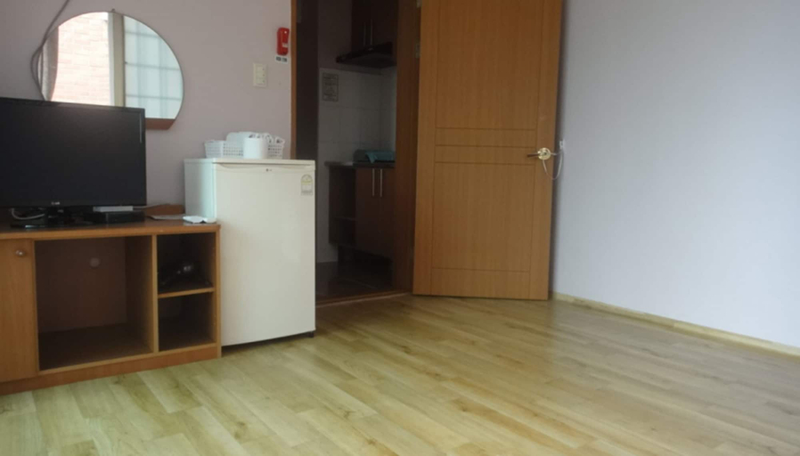 Others 5, Naksan Crova Condotel, Yangyang