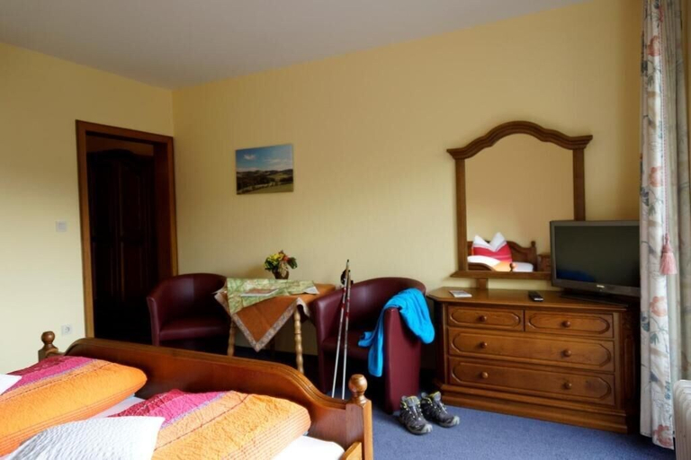 Bedroom 2, Landgasthof Göbel, Waldeck-Frankenberg