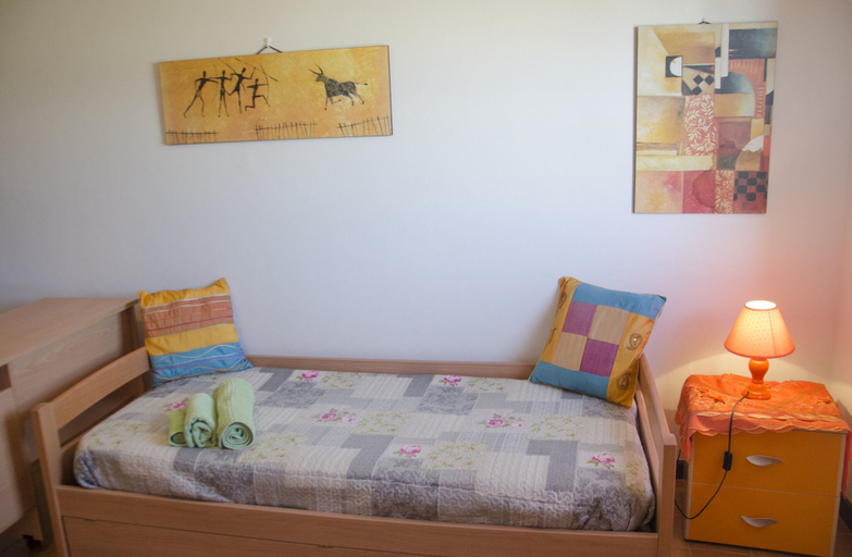 Bedroom 2, Casa Poseidone, Sassari