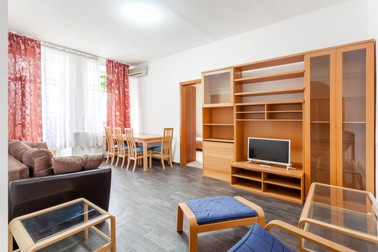 Others 5, ApartLux Kosmodamianskaya, Central