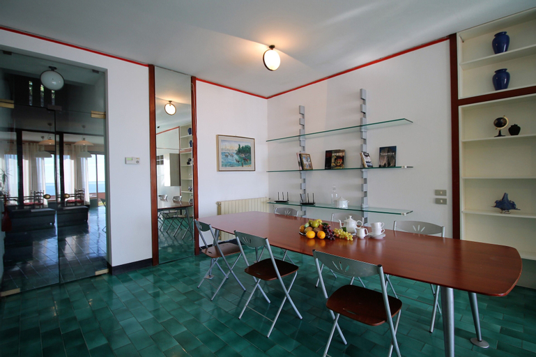 Food & Drinks, Villa Limoni, Genova