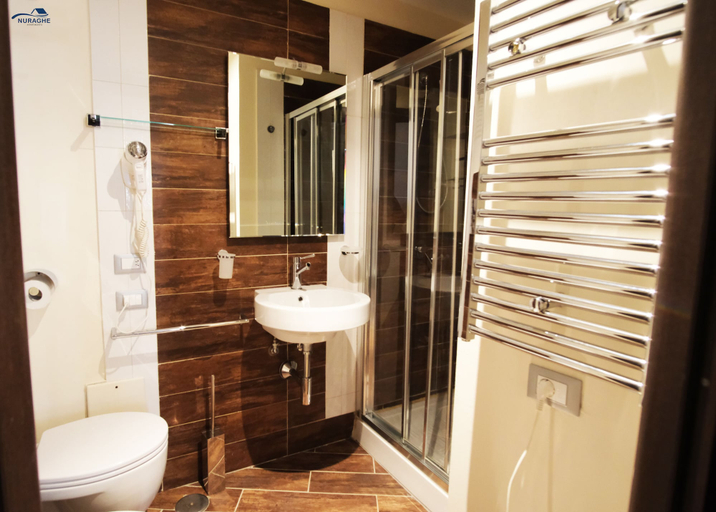 Room 3, Nuraghe Apartments, Cagliari