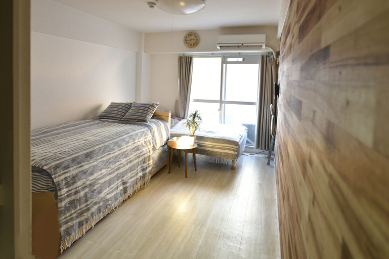 Bedroom 2, Ohma 23u2, Osaka
