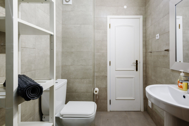 Bathroom 4, Amazing Apartment in Albufeira, Albufeira