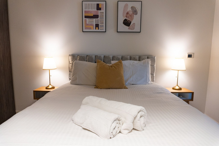 Bedroom 2, The Wardian, London