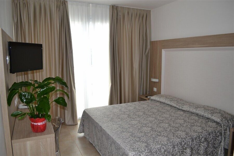 Bedroom 4, Fruit Village Torre dell'Orso La Brunese, Lecce