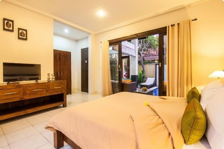 Bedroom 3, SMV . 4-BR · 4BR Pool Prime Area Walk To Beach N Shops Legian, Badung
